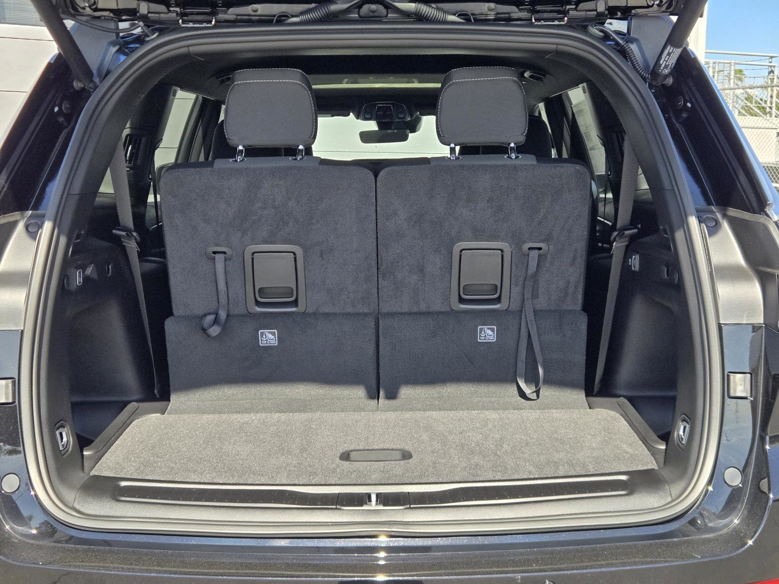 New 2026 Jeep Grand Cherokee L 2WD image 28