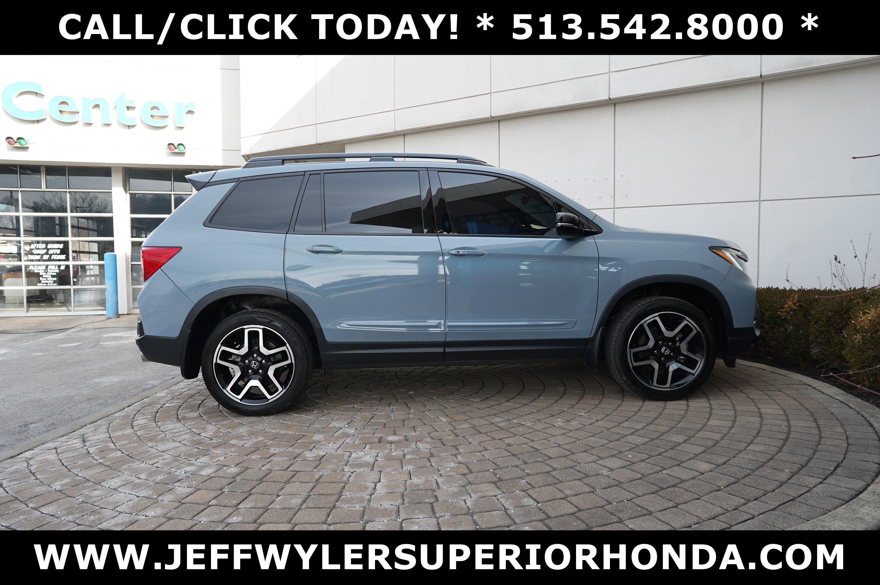 Used 2023 Honda Passport Elite image 2