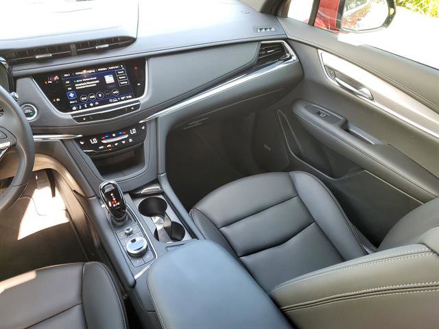 Used 2024 Cadillac XT6 Luxury FWD image 19