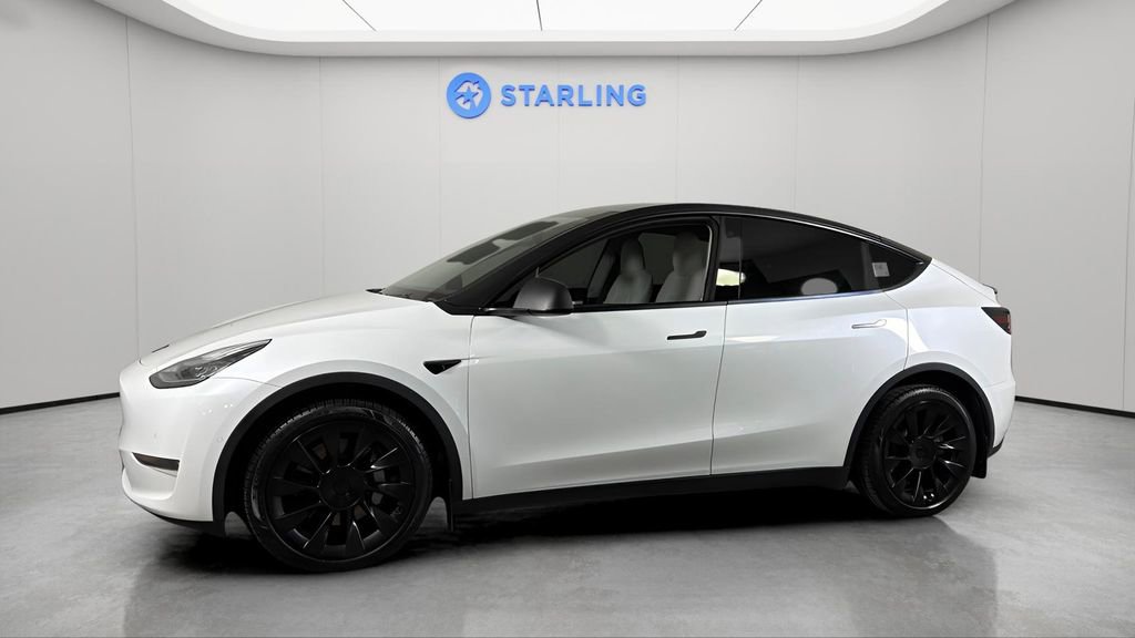 Used 2020 Tesla Model Y Long Range AWD/4WD image 3