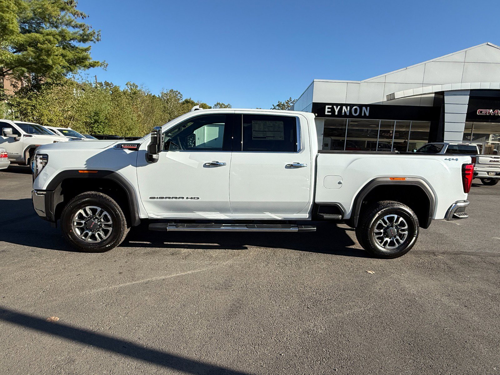 New 2026 GMC Sierra 2500 SLT w/ SLT Premium Package image 2