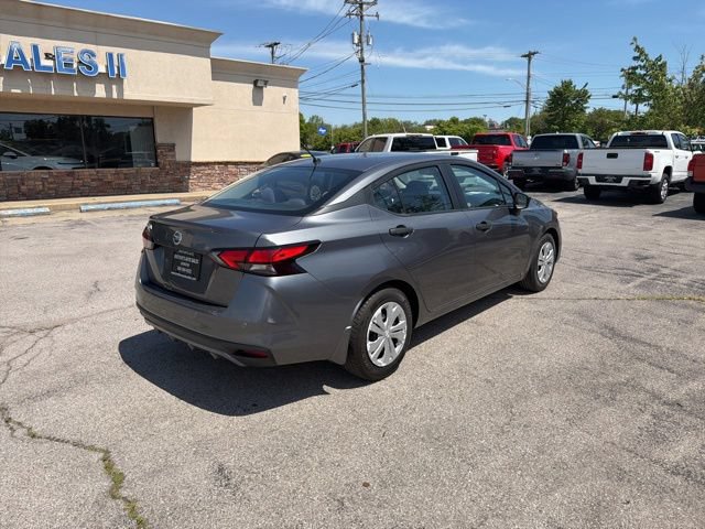 Used 2021 Nissan Versa S FWD image 5