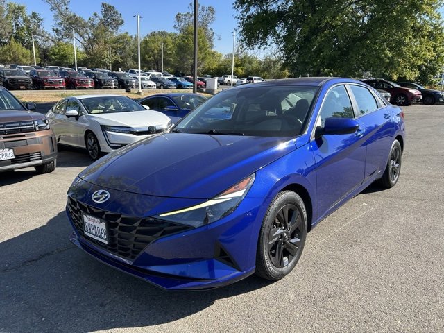Certified 2021 Hyundai Elantra SEL w/ Cargo Package