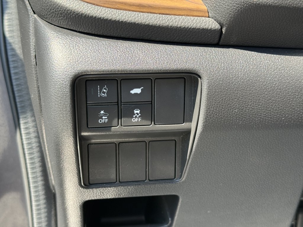 Used 2022 Honda CR-V Touring image 18