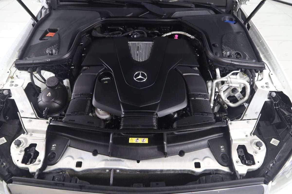 Used 2020 Mercedes-Benz E 450 4MATIC Wagon w/ Premium Package image 61