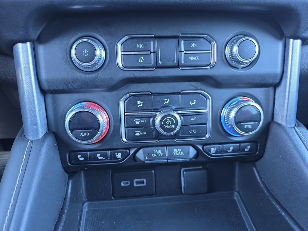Used 2023 GMC Yukon SLT w/ SLT Luxury Package image 22