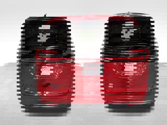 New 2026 Chrysler Pacifica Select FWD image 7