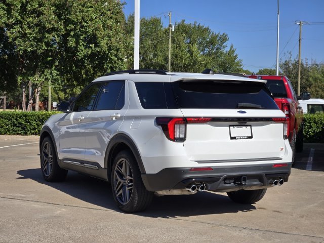 Used 2025 Ford Explorer ST w/ Sun And Sound Package AWD/4WD image 5