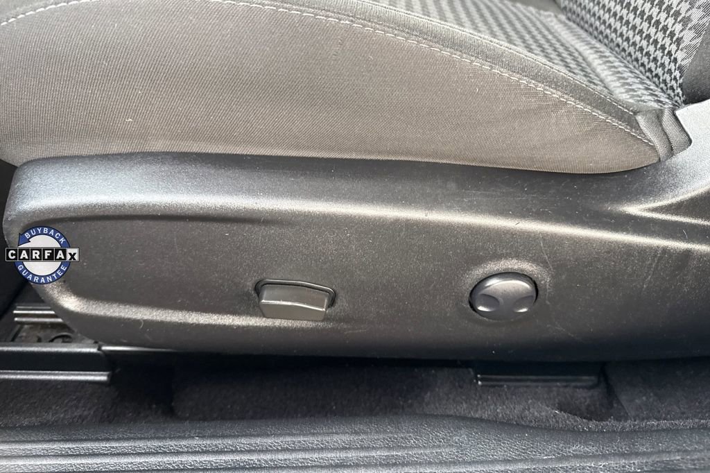 Used 2023 Dodge Challenger GT image 16