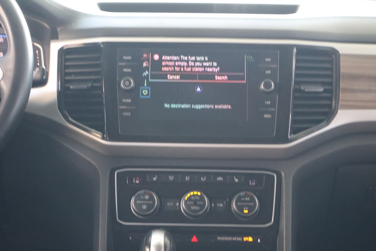 Used 2021 Volkswagen Atlas SEL AWD/4WD image 30