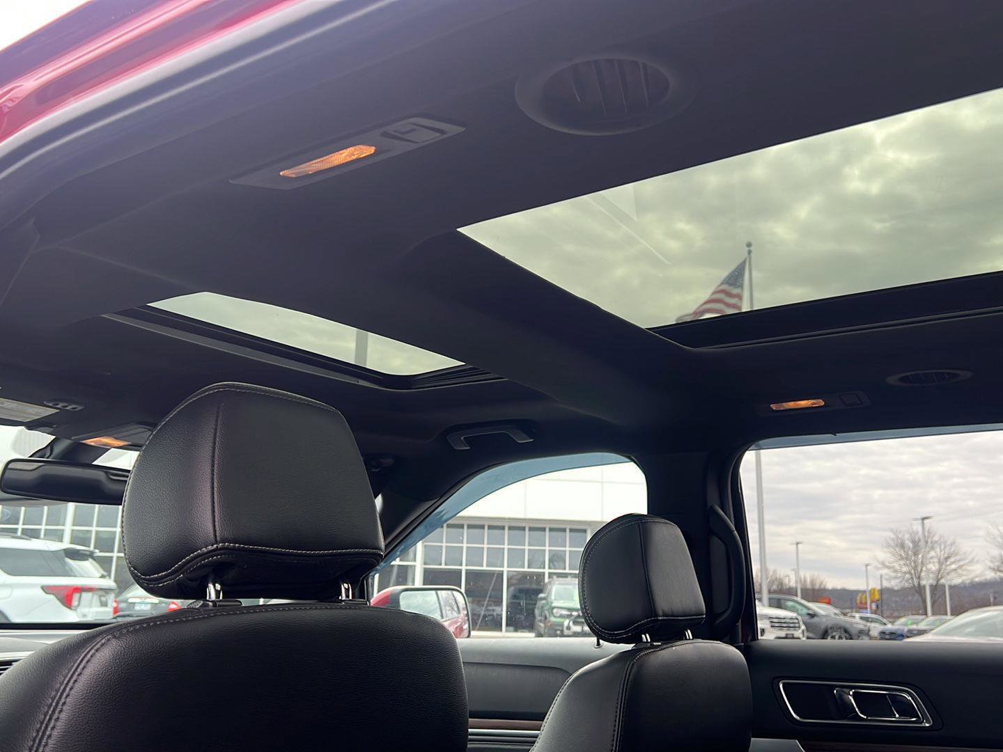 Used 2017 Ford Explorer Limited w/ Equipment Group 303A image 18