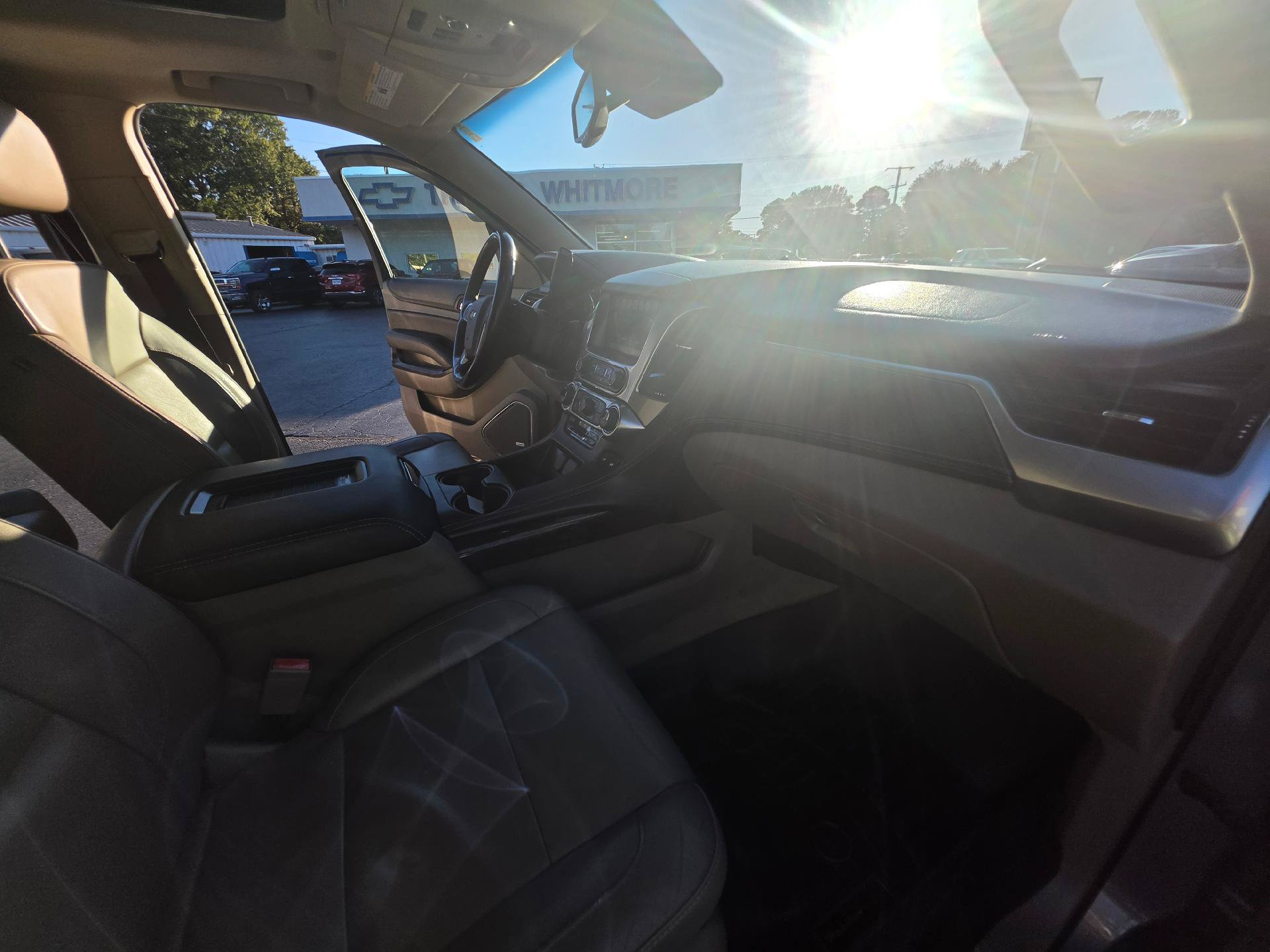 Used 2017 Chevrolet Tahoe LT w/ LT Signature Package AWD/4WD image 14