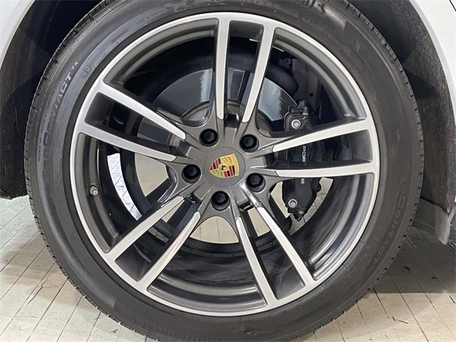 Used 2021 Porsche Cayenne Turbo image 14