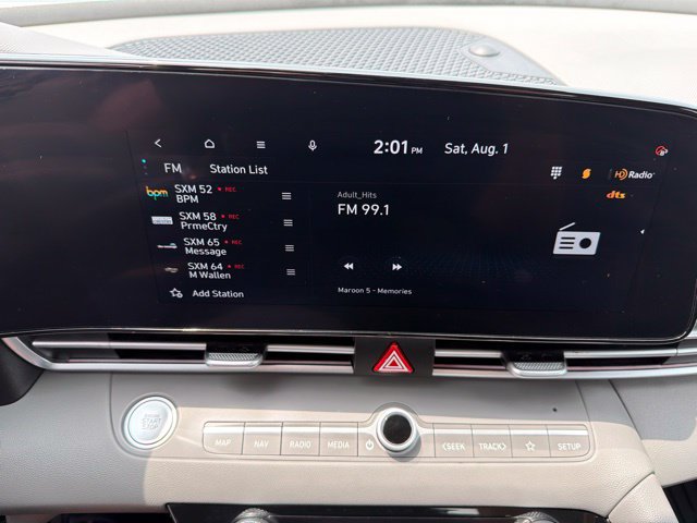 Used 2024 Hyundai Elantra SEL FWD image 16