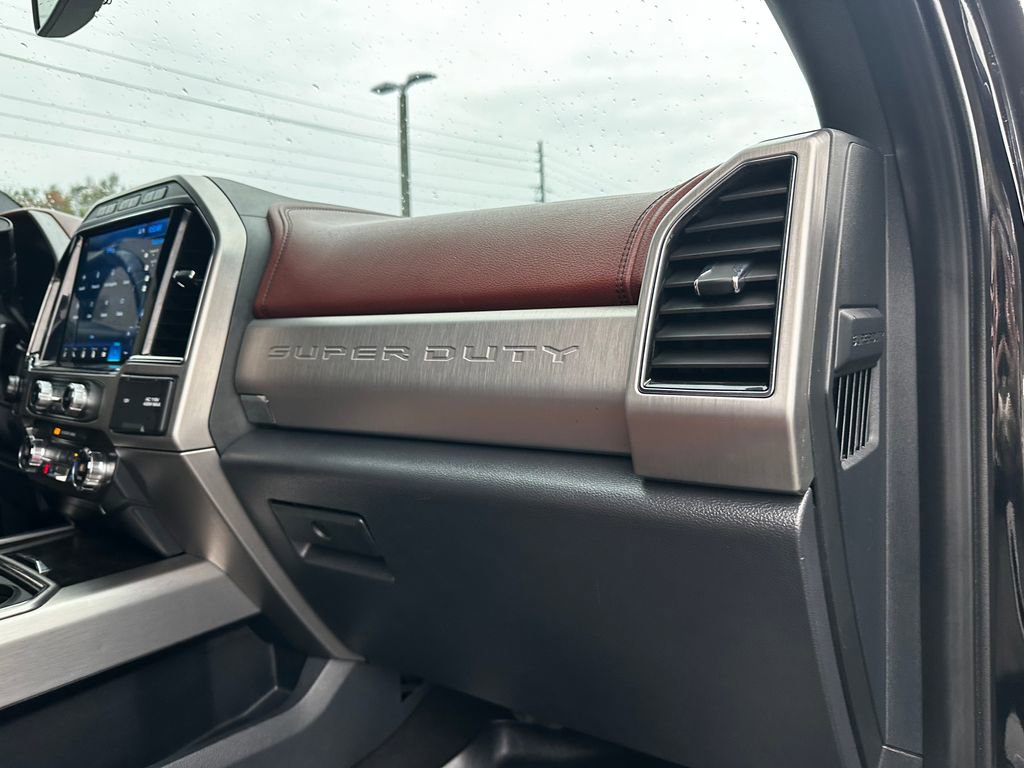 Used 2022 Ford F250 Platinum w/ FX4 Off-Road Package image 39