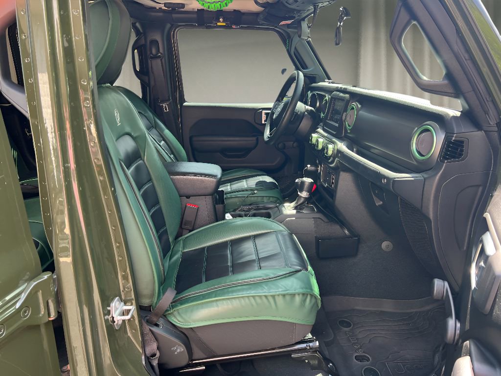 Used 2023 Jeep Gladiator Sport w/ Trailer Tow Package image 17