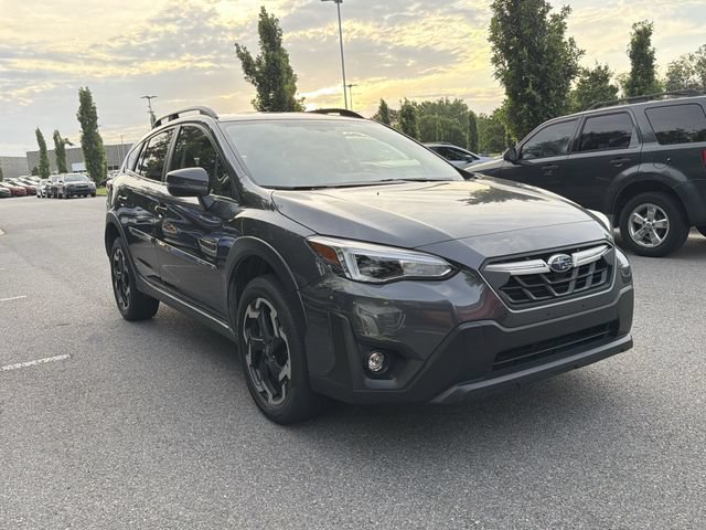 Used 2021 Subaru Crosstrek 2.5i Limited w/ Moonroof Package 1 AWD/4WD image 3