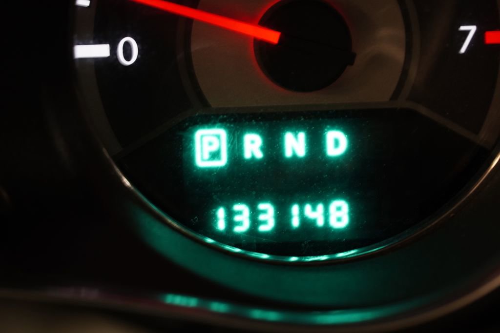 Used 2012 Chrysler 200 Limited w/ Sun/Sound Group image 5