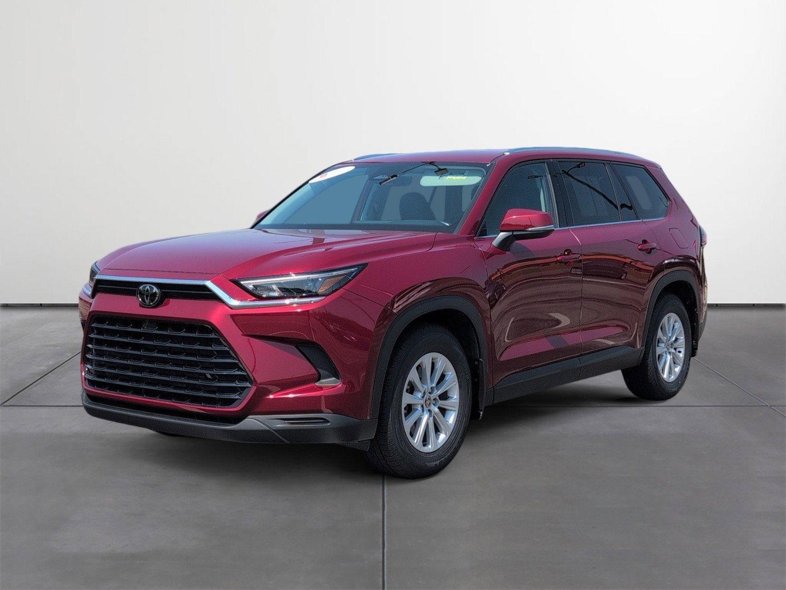 Certified 2024 Toyota Grand Highlander XLE FWD image 2