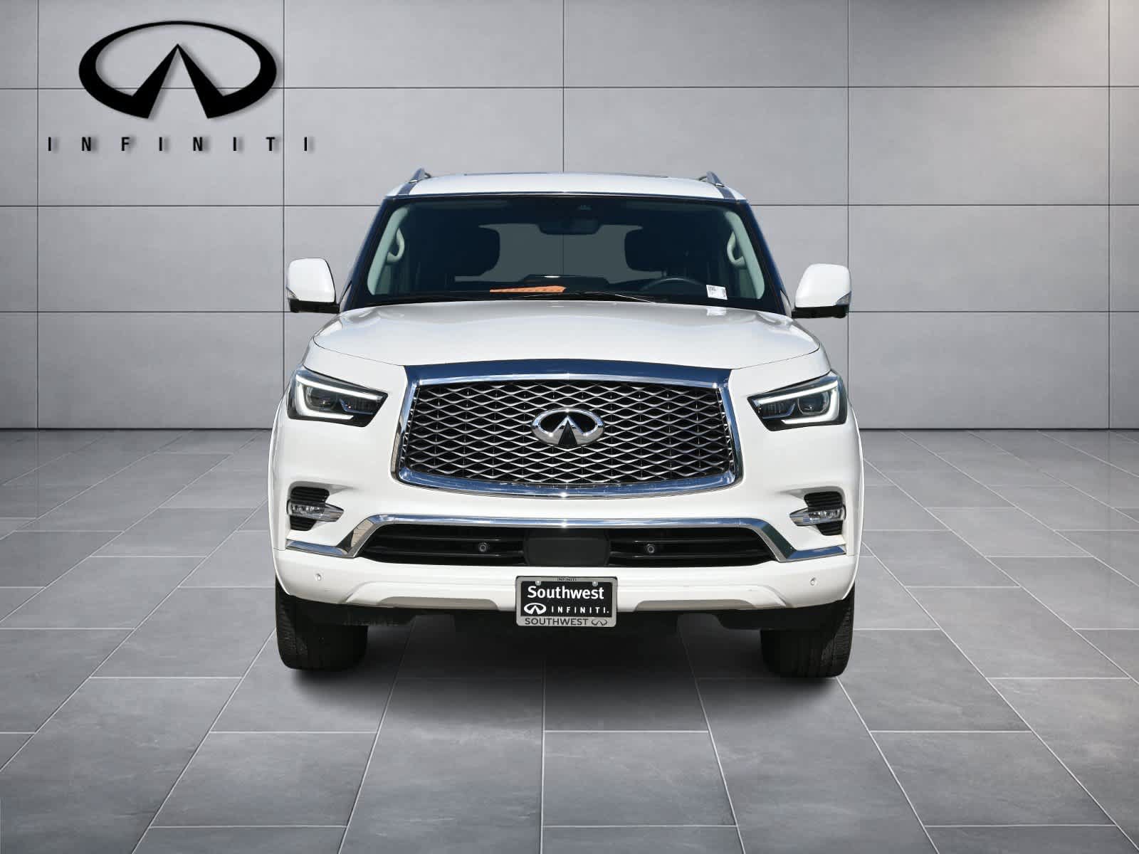 Used 2022 INFINITI QX80 Luxe w/ Cargo Package AWD/4WD image 2