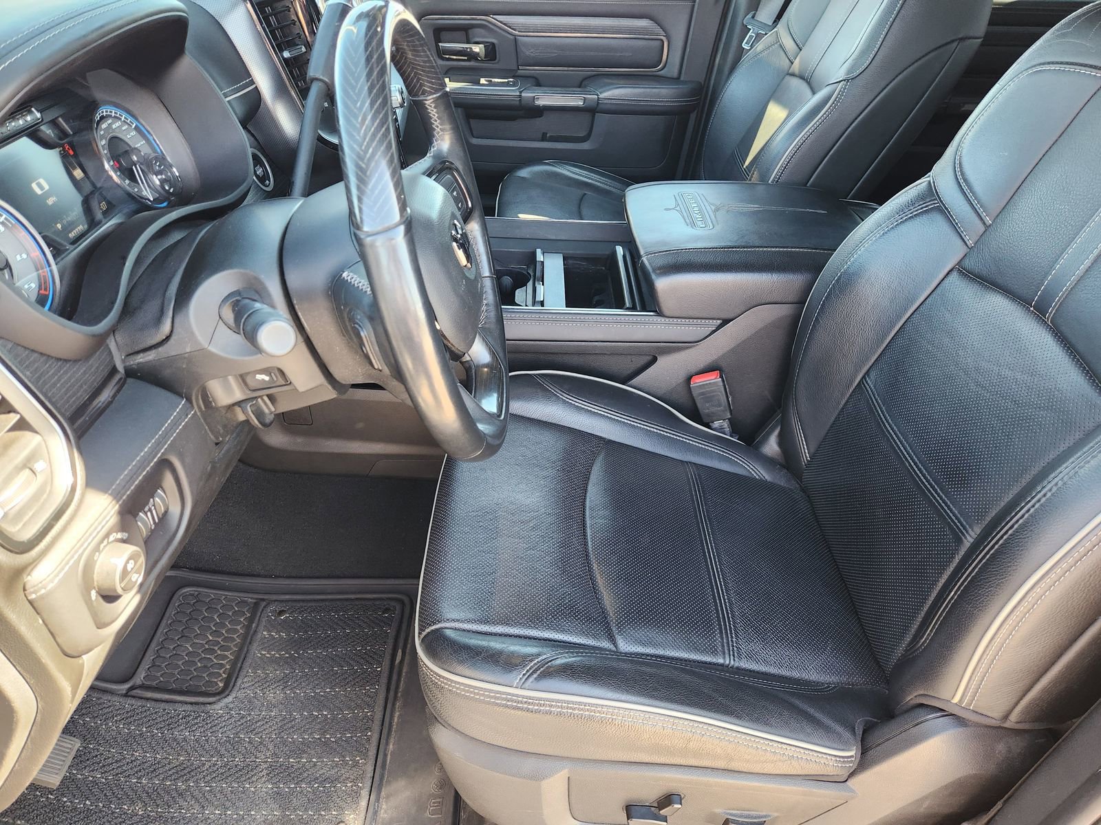 Used 2022 RAM 2500 Limited w/ Night Edition image 16