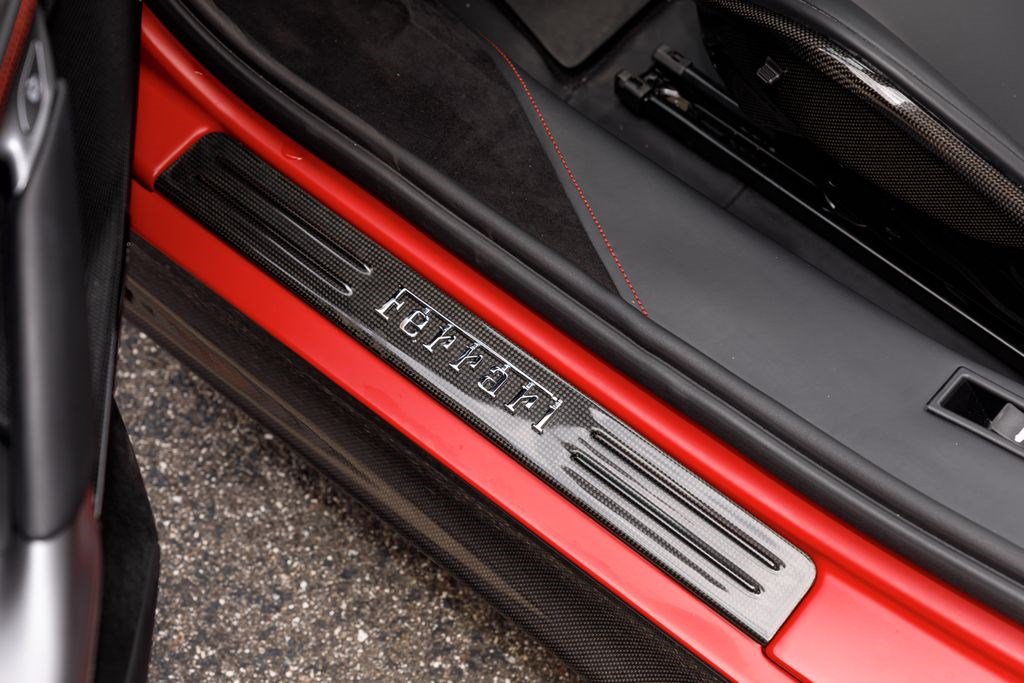 Used 2025 Ferrari SF90 Spider AWD/4WD image 27