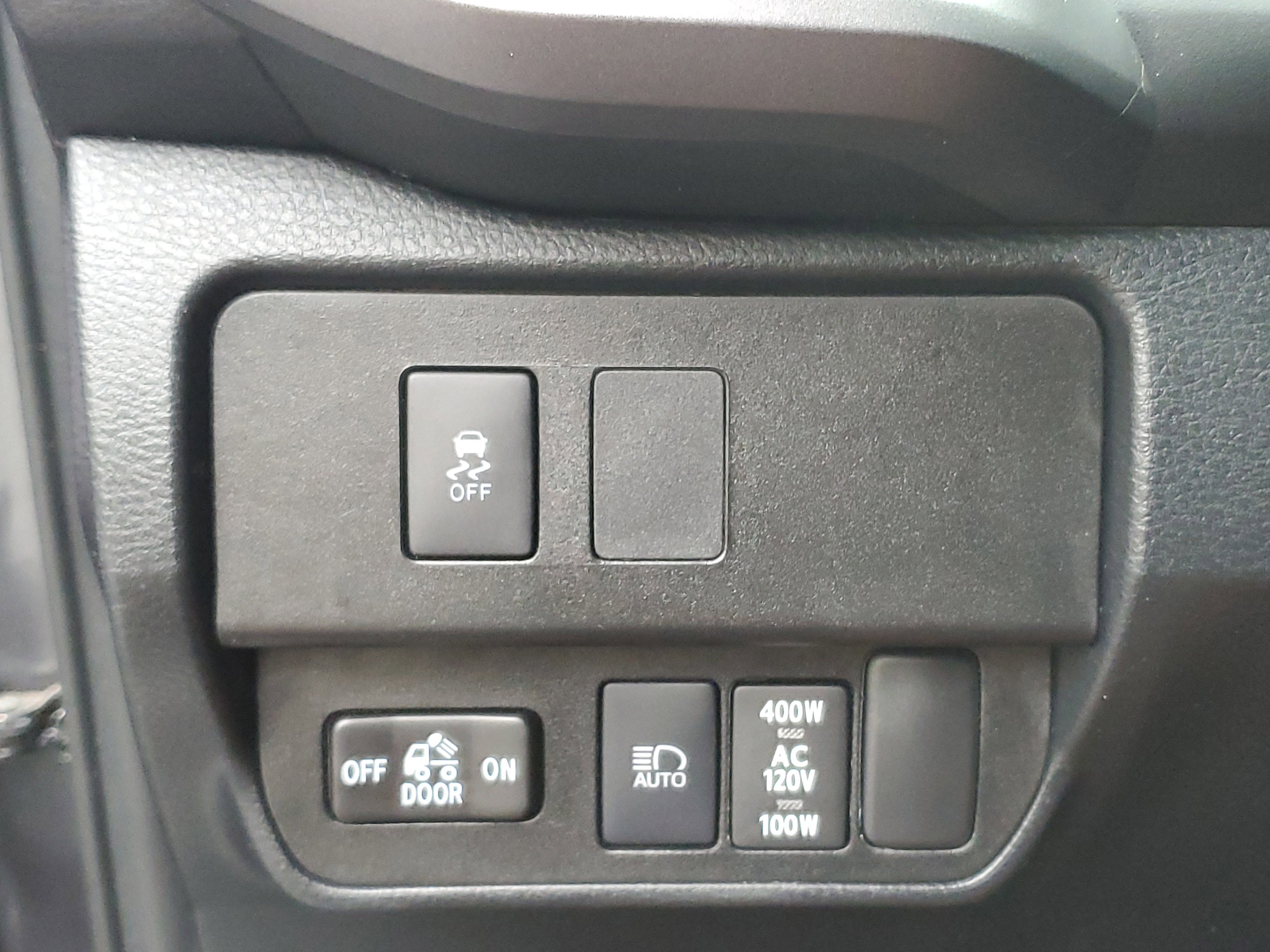 Used 2020 Toyota Tacoma TRD Off-Road image 24