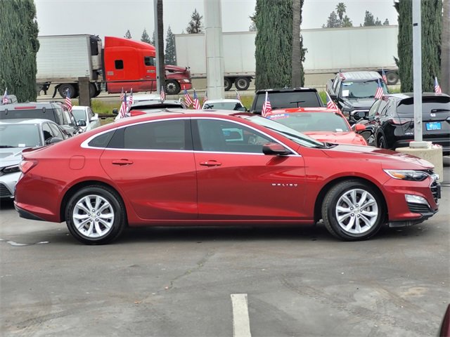 Used 2022 Chevrolet Malibu LT w/ Leather Package image 4
