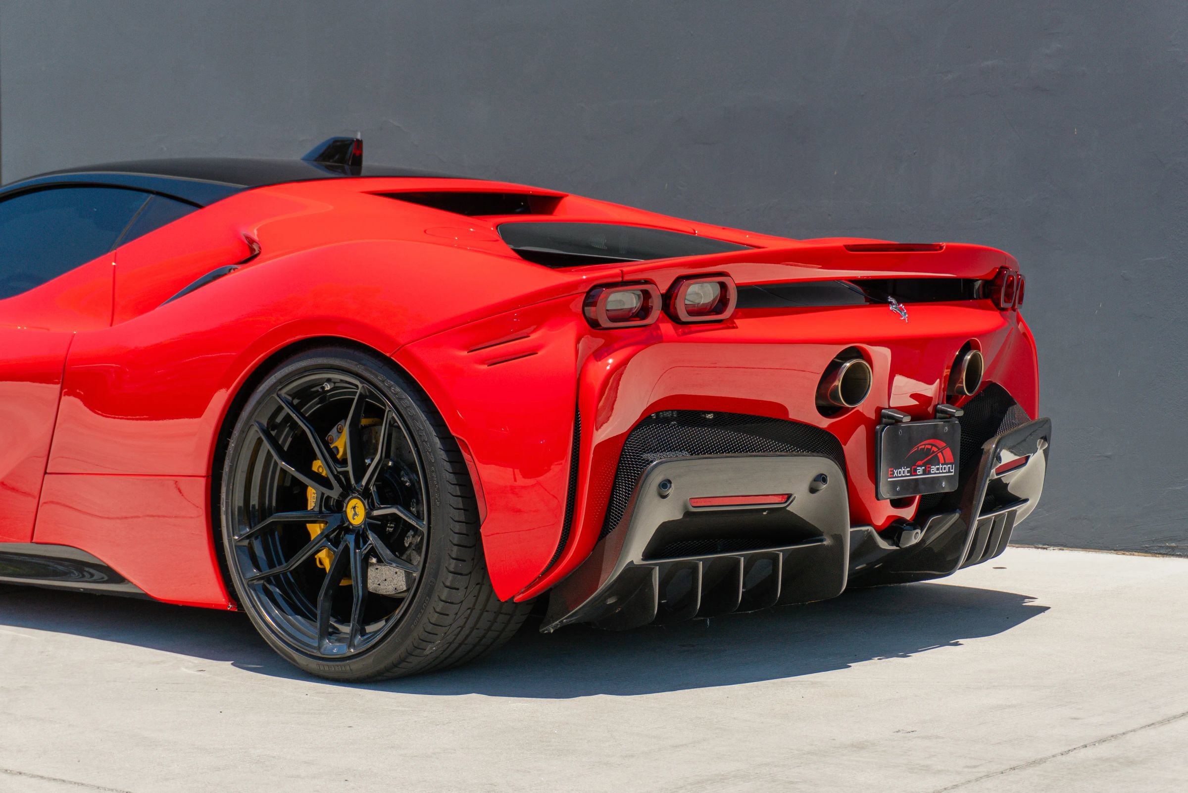 Used 2021 Ferrari SF90 Stradale AWD/4WD image 28