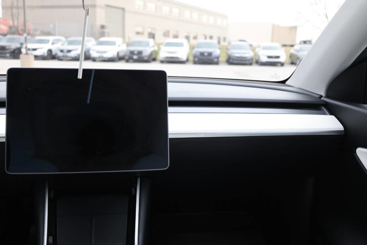 Used 2021 Tesla Model Y Long Range image 19