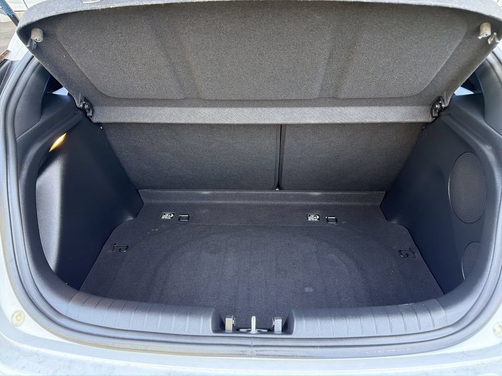 Used 2022 Hyundai Veloster N FWD image 27