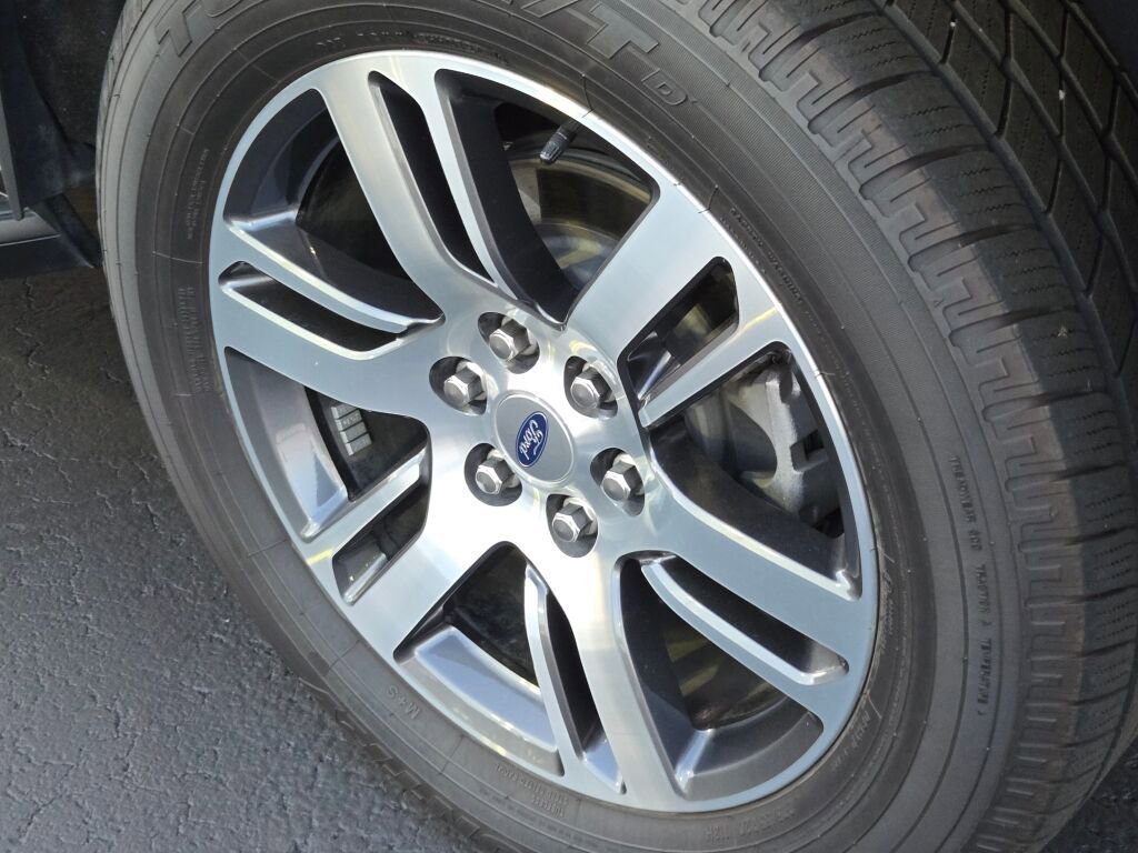 Used 2024 Ford Expedition Limited RWD image 16