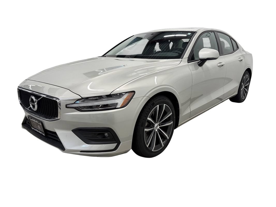 Used 2021 Volvo S60 T6 Momentum AWD/4WD image 7