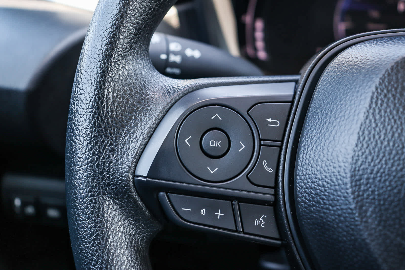 Used 2026 Toyota Corolla LE FWD image 21