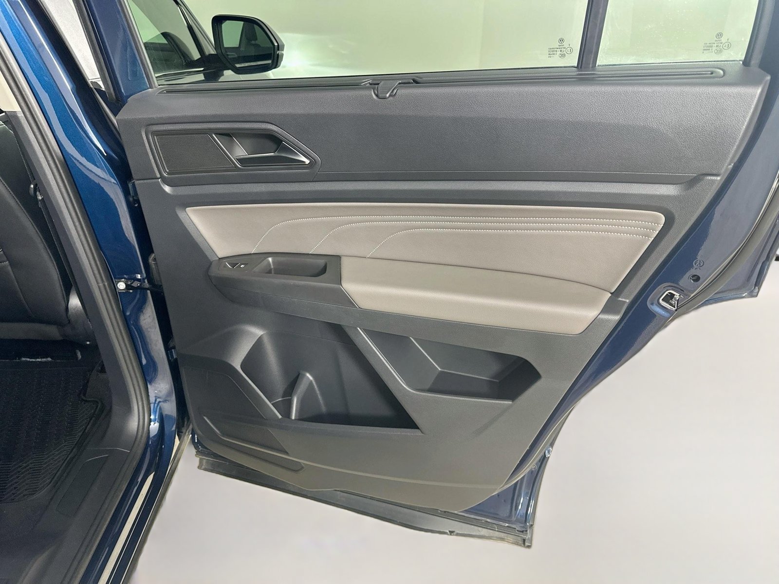 Used 2022 Volkswagen Atlas SE FWD image 41