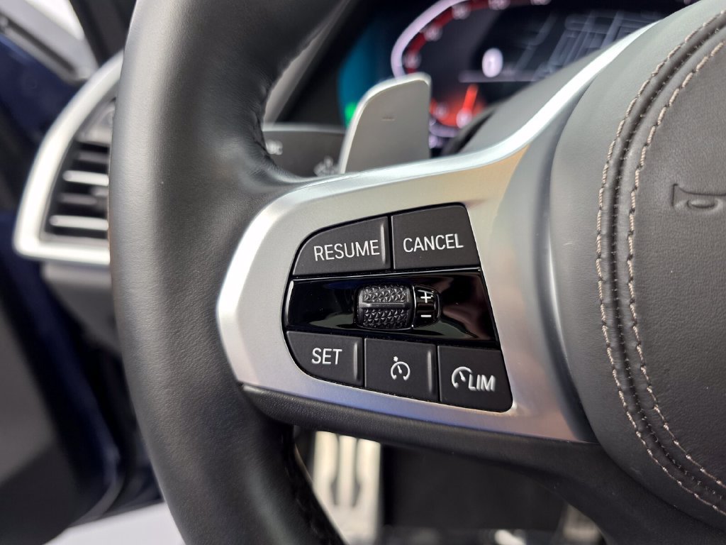 Used 2020 BMW X5 sDrive40i w/ M Sport Package RWD image 19