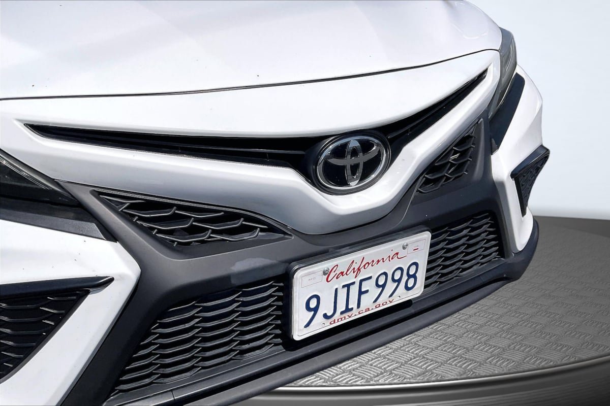 Used 2021 Toyota Camry SE FWD image 28