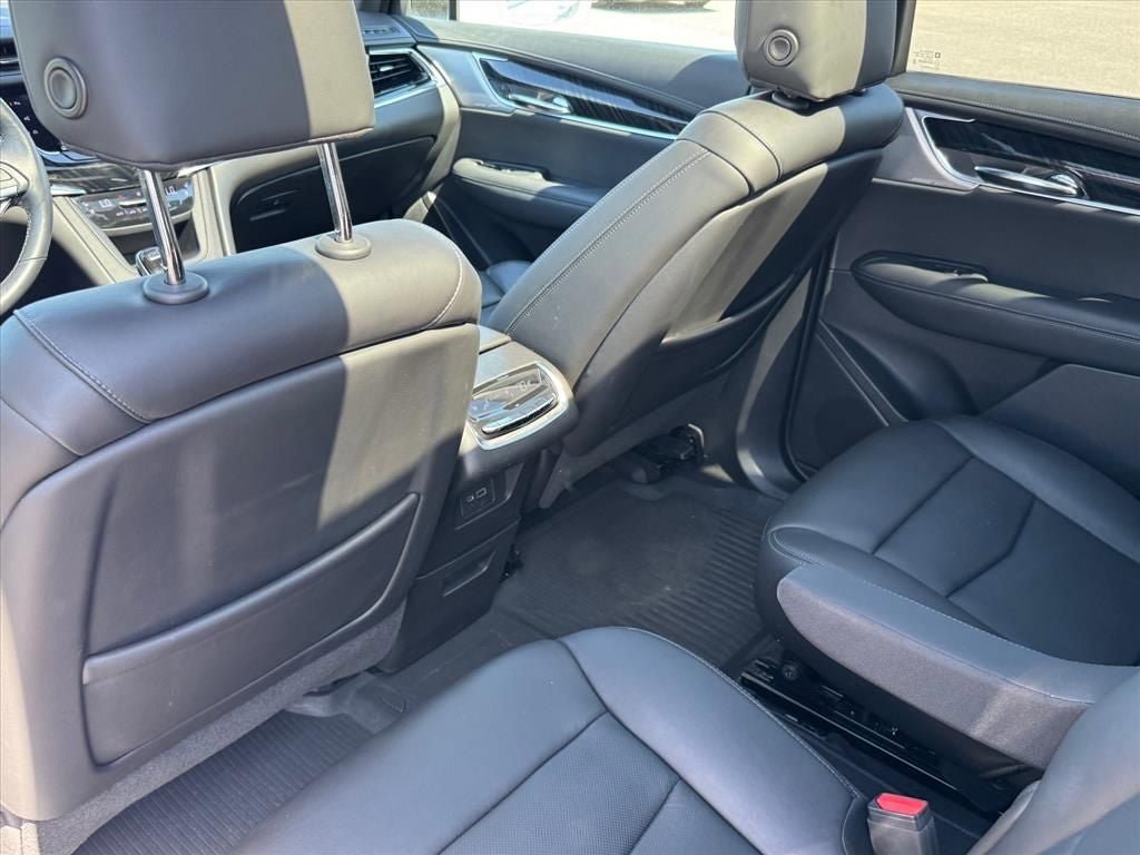 Used 2020 Cadillac XT6 Premium Luxury image 15