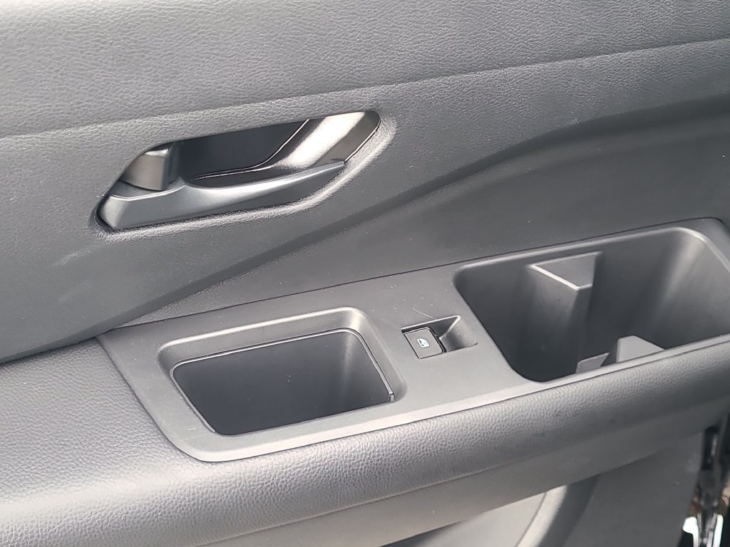 Certified 2026 Nissan Pathfinder SV FWD image 22