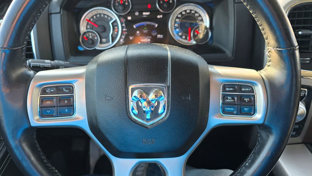 Used 2016 RAM 1500 Laramie w/ Convenience Group AWD/4WD image 14