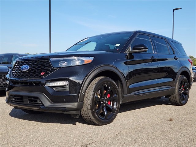 Used 2021 Ford Explorer ST w/ Equipment Group 401A image 2