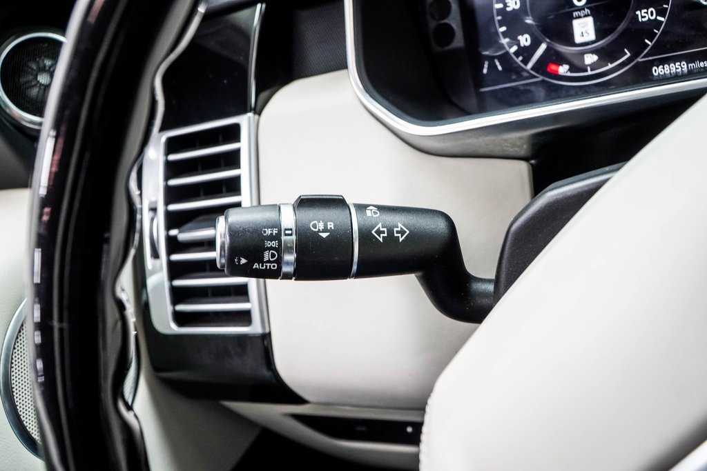 Used 2019 Land Rover Range Rover HSE image 39