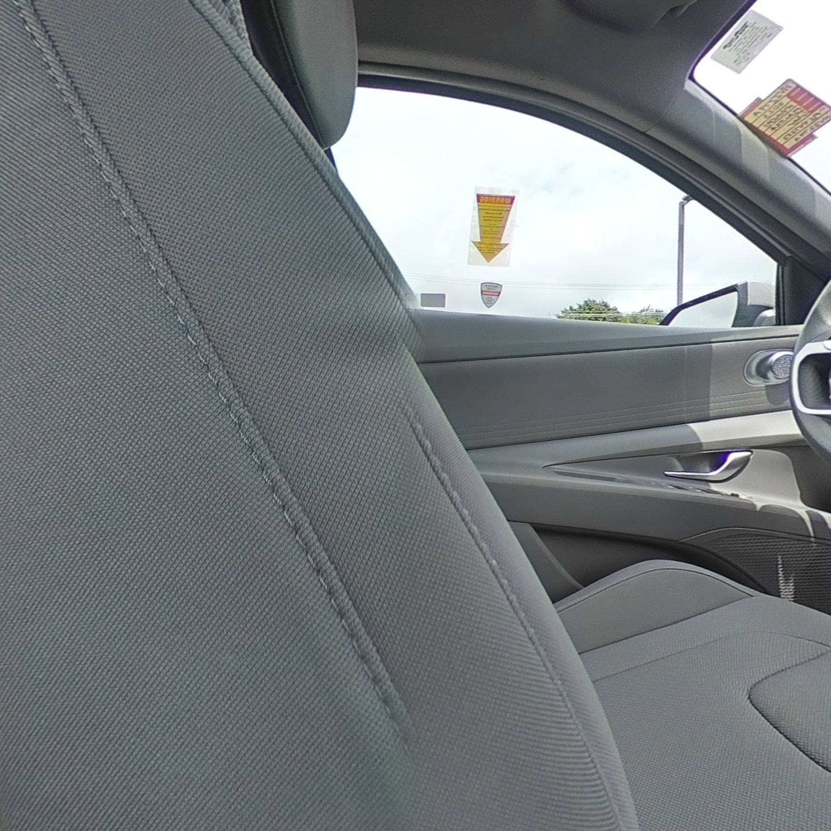 Certified 2023 Hyundai Elantra SE FWD image 32