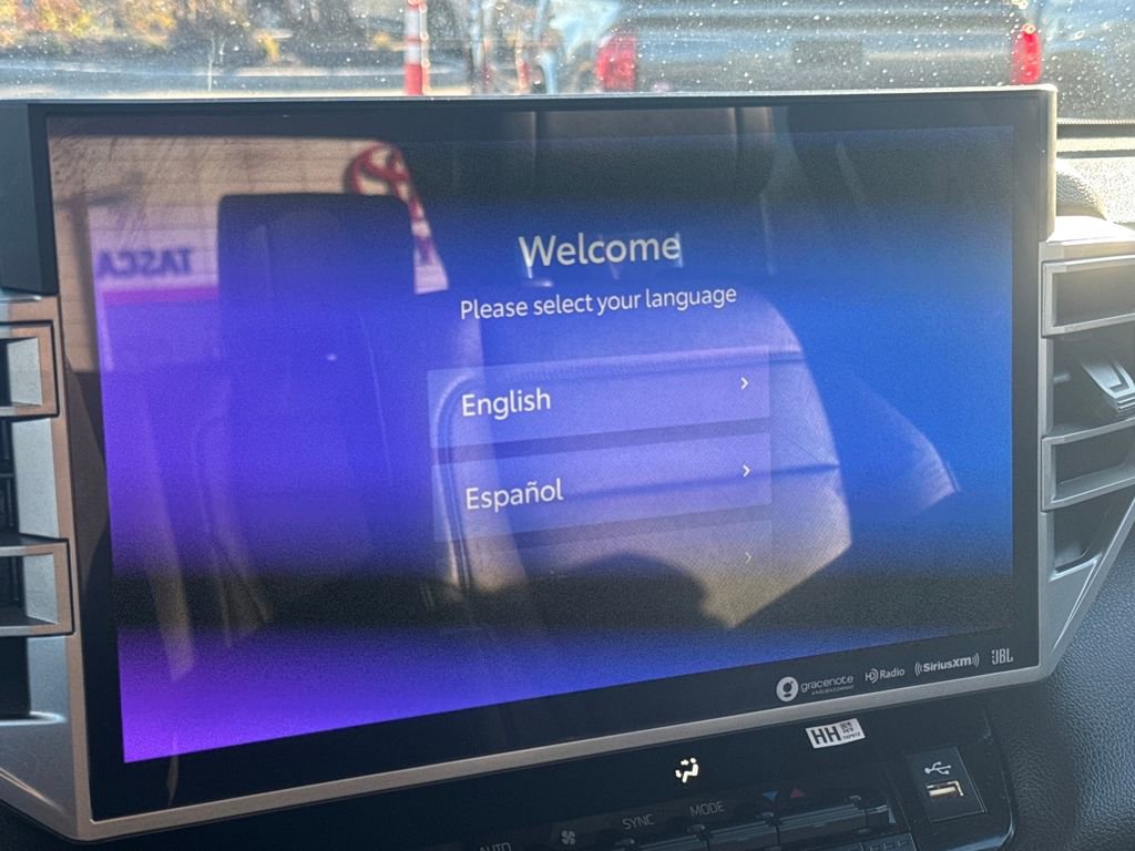 Used 2023 Toyota Tundra Limited image 22