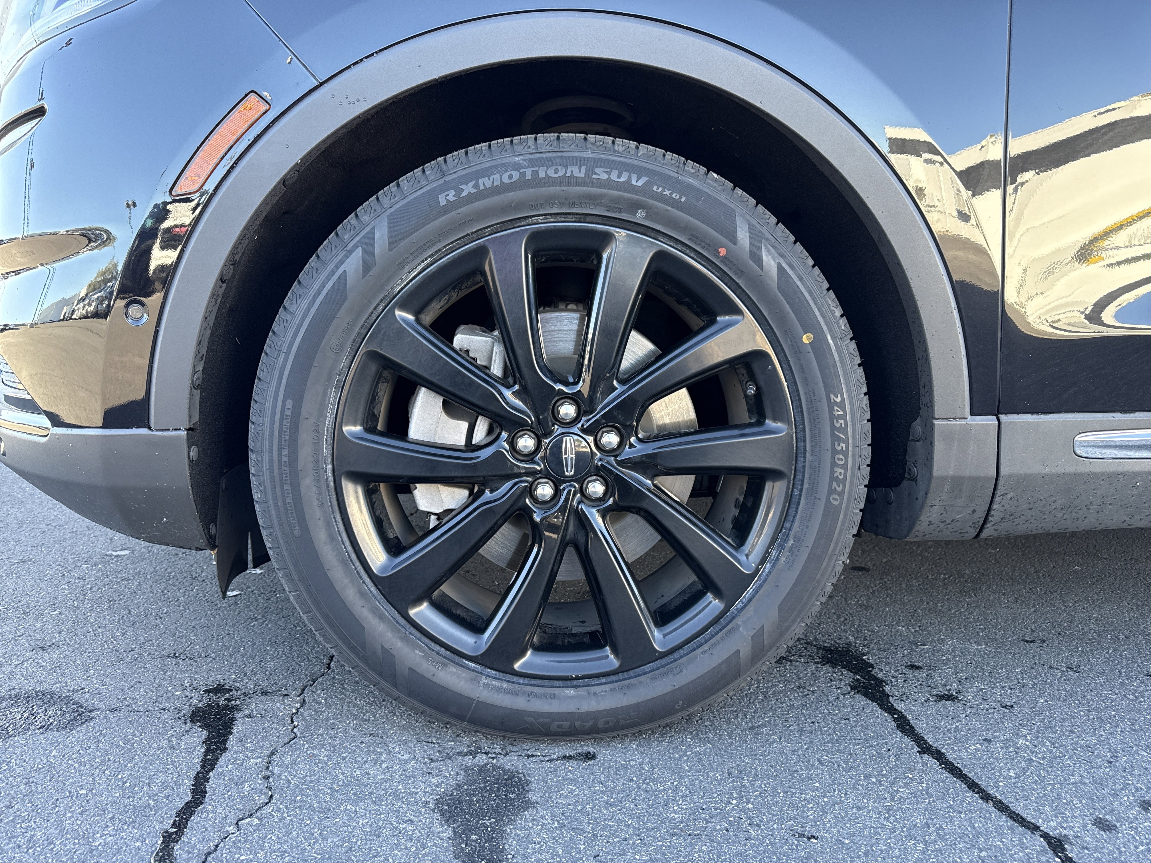 Used 2022 Lincoln Nautilus Reserve w/ Equipment Group 201A image 5