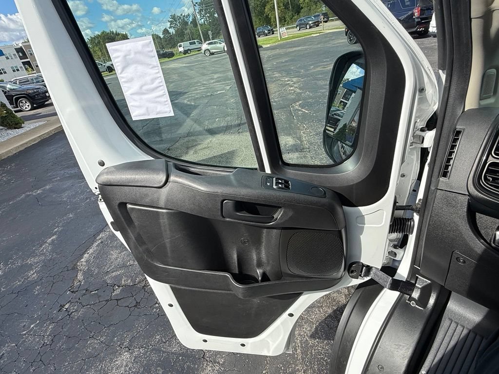 Used 2025 RAM ProMaster 2500 w/ U-Haul Equipment Group FWD image 14