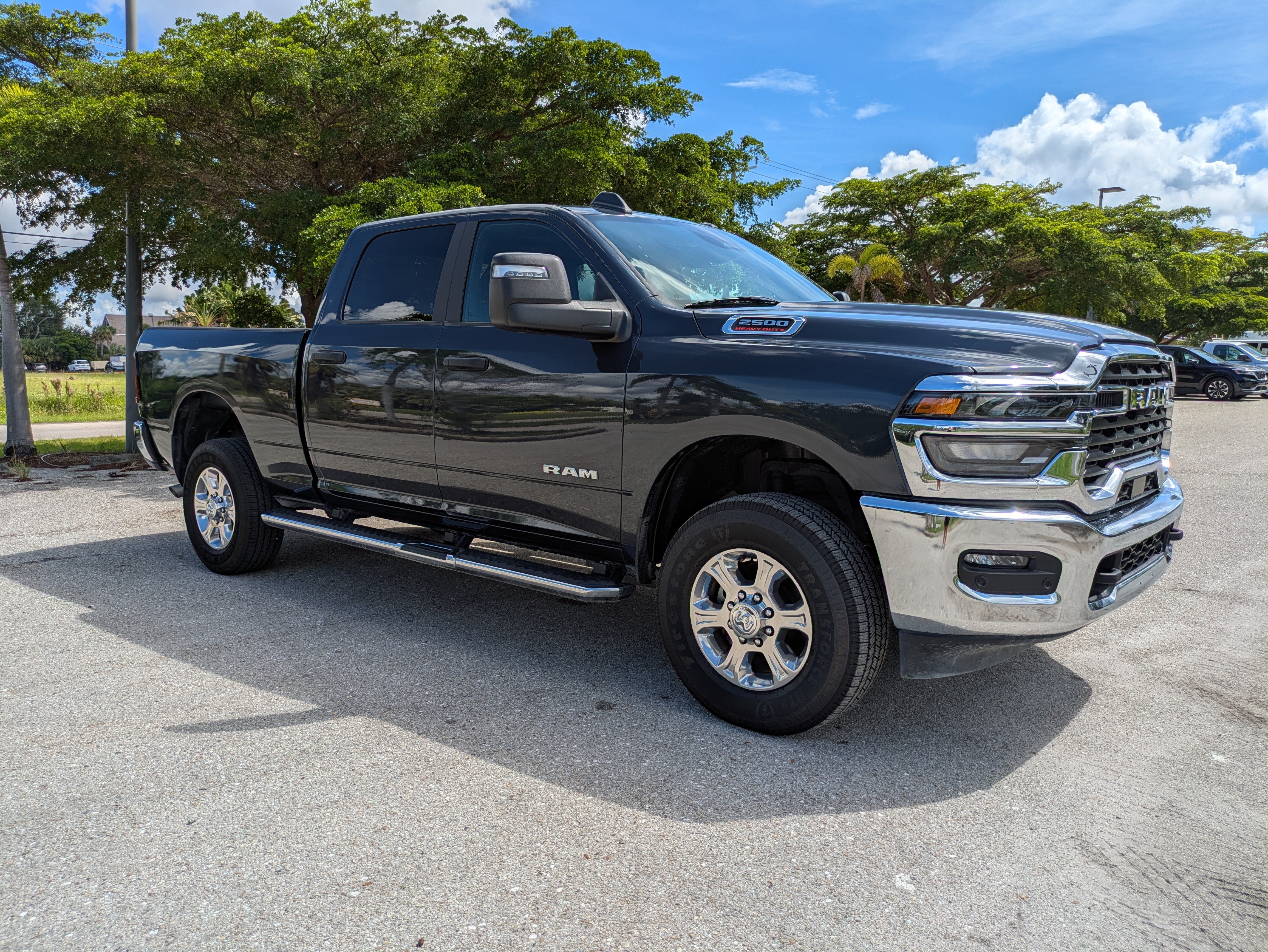 Used 2026 RAM 2500 Big Horn AWD/4WD image 2