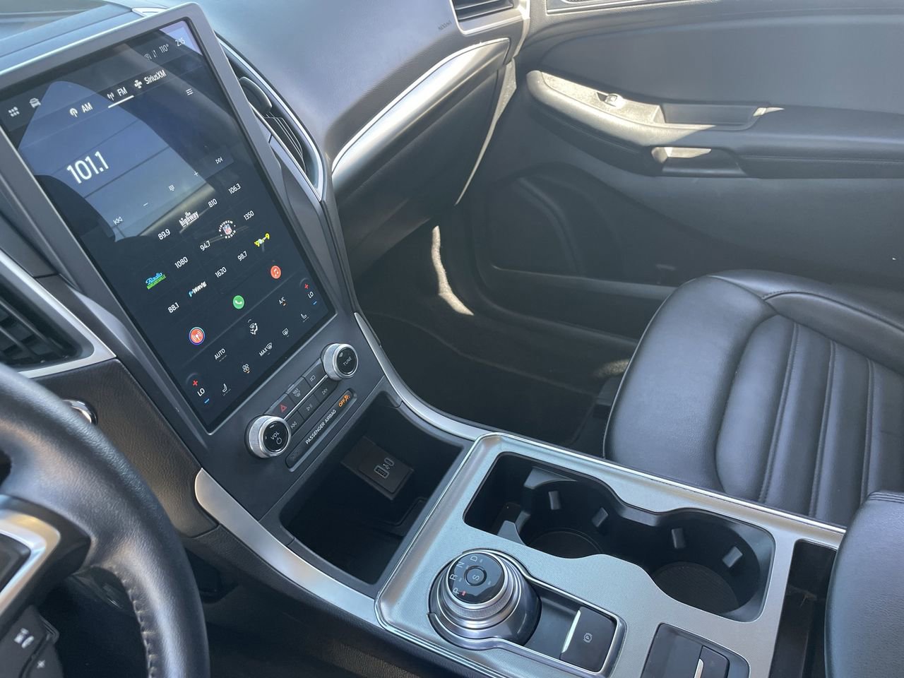 Used 2022 Ford Edge SEL w/ Convenience Package image 25
