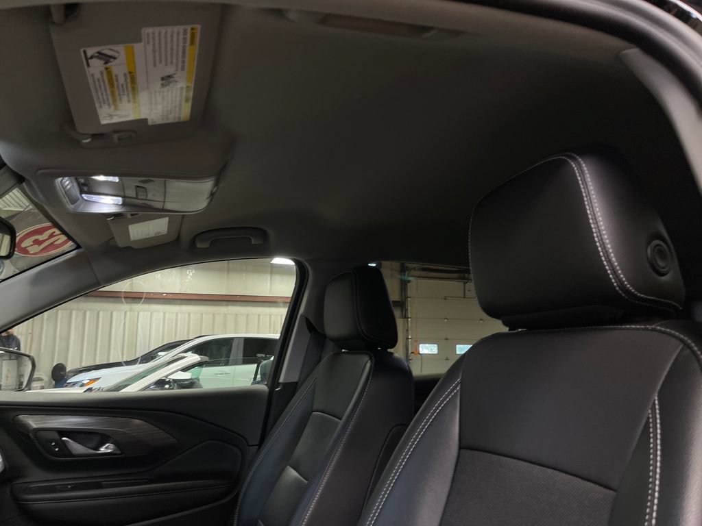 Used 2023 GMC Terrain SLT w/ Elevation Edition AWD/4WD image 13