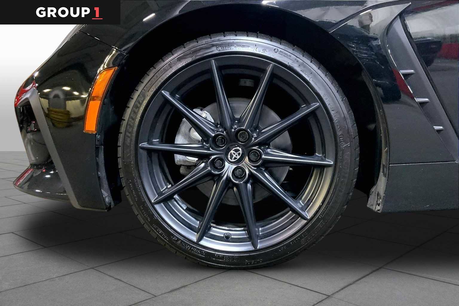 Used 2025 Toyota GR86 Premium w/ ALL Weather Mat Package (TMS) image 9